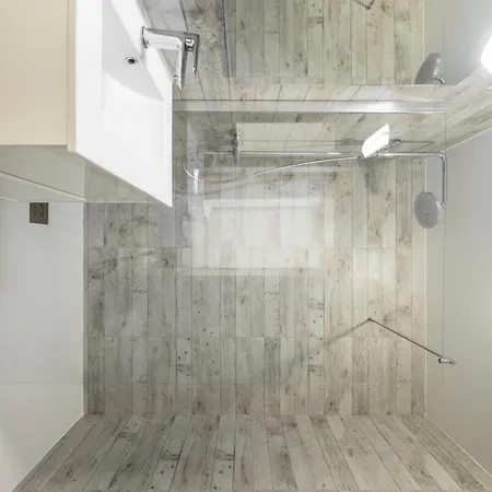 Castel 2 Au Centre De Gare Sncf Menton